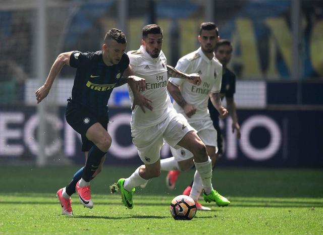 开云app包含里程碑夜！比利亚雷亚尔复出首秀，国王杯今夜刷纪录，更衣室稳定，团队化学反应显著的词条